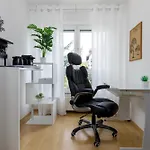 2 Wohnung, Kueche, Bad, Balkon, Netflix