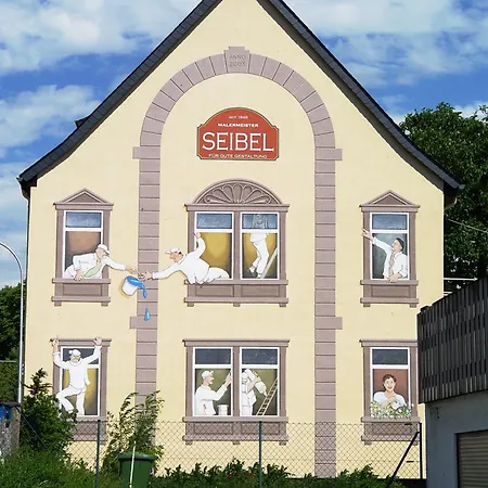 2 Wohnung, Kueche, Bad, Balkon, Netflix Apartment *