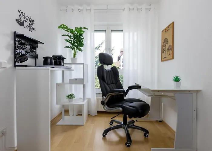 2 Wohnung, Kueche, Bad, Balkon, Netflix