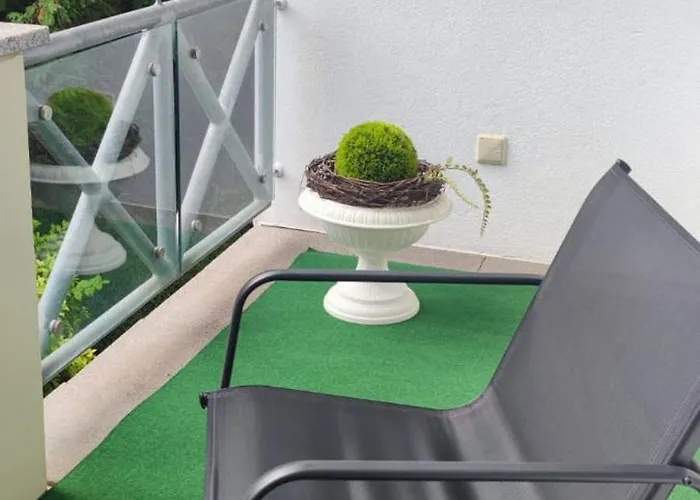 Apartment 2 Wohnung, Kueche, Bad, Balkon, Netflix